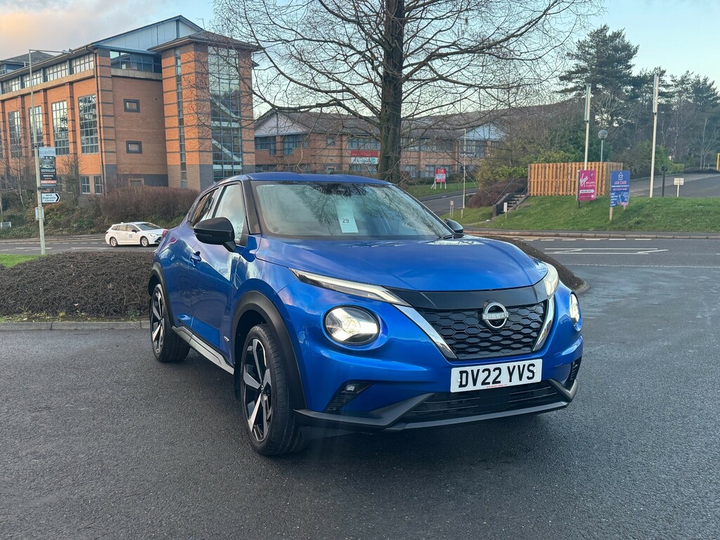 Nissan Juke 1.6 Hybrid Tekna Blue