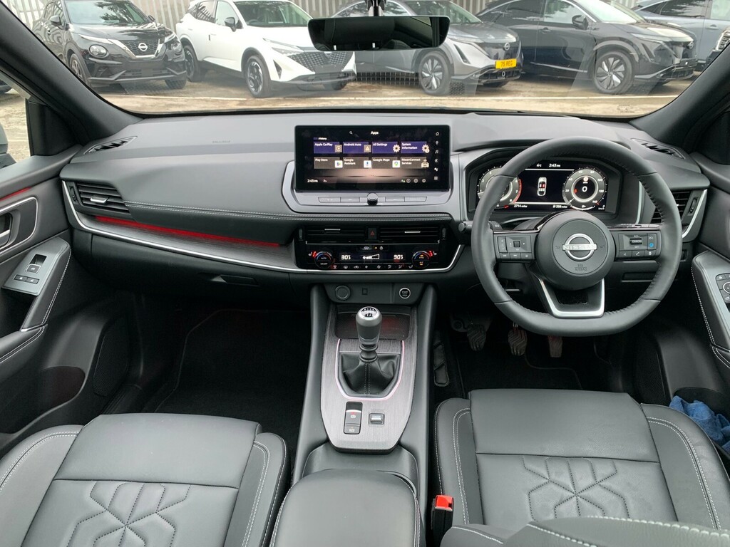 Nissan Qashqai 1.3 Dig-t Mh Tekna CX75ZXF Silver #2