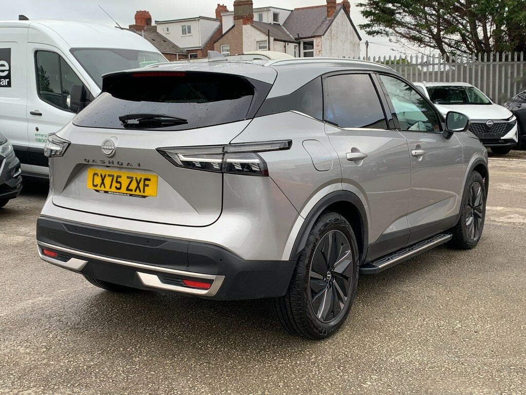Nissan Qashqai 1.3 Dig-t Mh Tekna CX75ZXF Silver #4