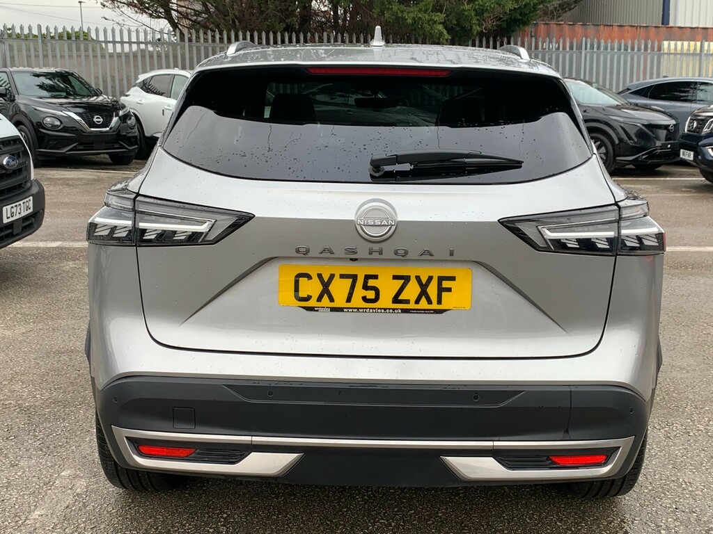 Nissan Qashqai 1.3 Dig-t Mh Tekna CX75ZXF Silver #6