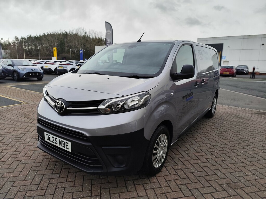 Toyota PROACE 2.0D 140 Icon Van Silver #6