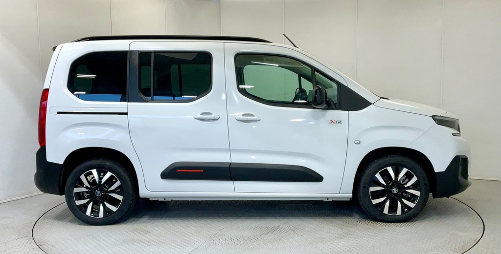 Citroen e-Berlingo 100Kw Max M 52Kwh White #4