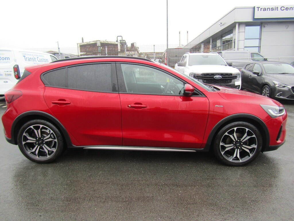 Ford Focus 1.0T Ecoboost Active X Vignale CV72WNS Red #2