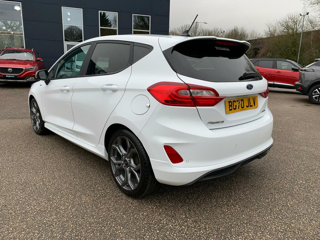 Ford Fiesta Petrol BG70JLV White #5