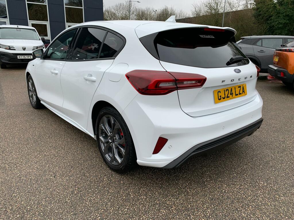 Ford Focus Hybrid GJ24LZA White #5