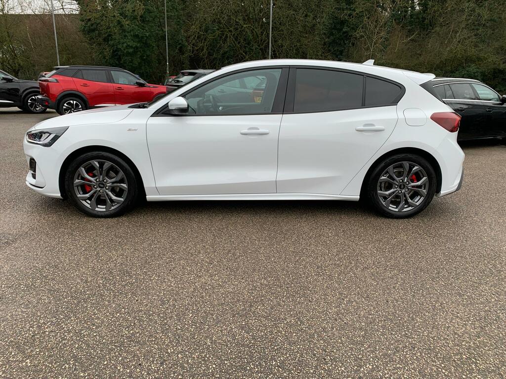 Ford Focus Hybrid GJ24LZA White #4
