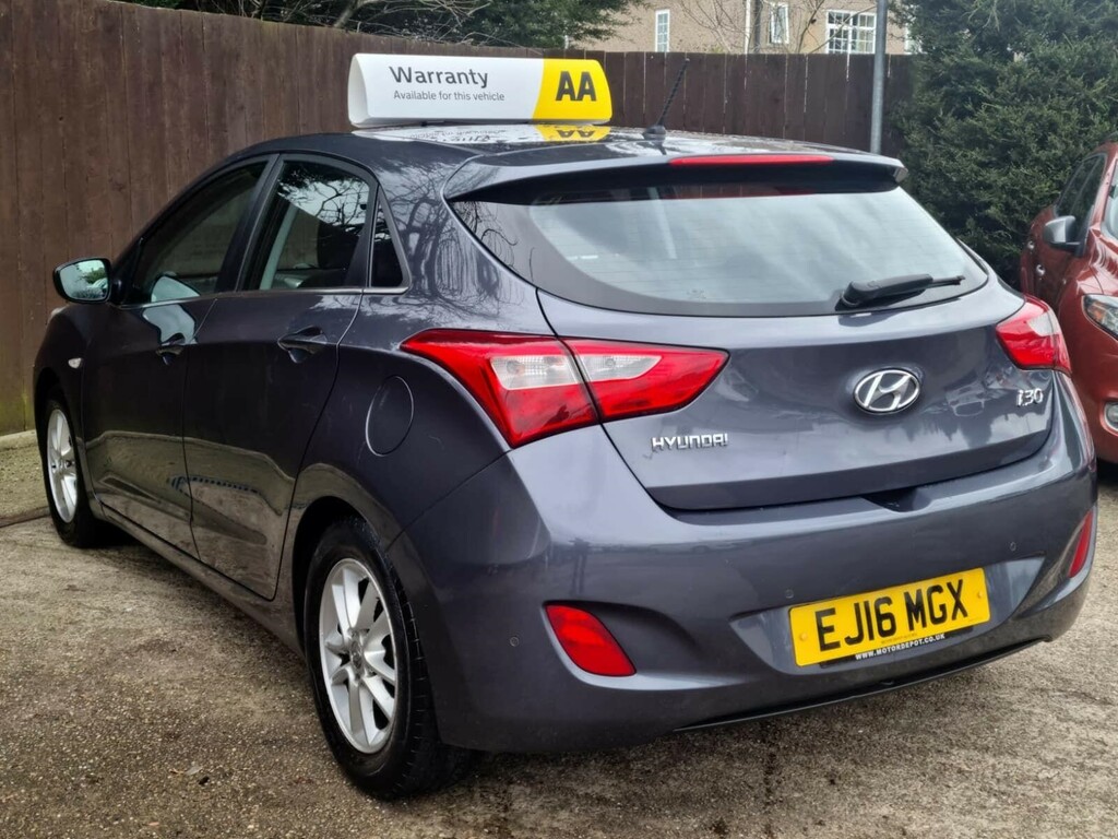 Hyundai I30 1.6 Crdi Blue Drive Se Euro 6 Ss EJ16MGX Grey #3