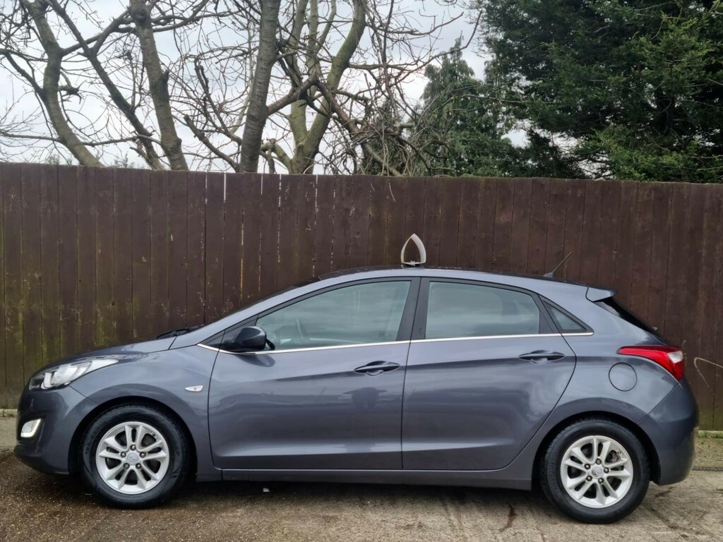 Hyundai I30 1.6 Crdi Blue Drive Se Euro 6 Ss EJ16MGX Grey #5
