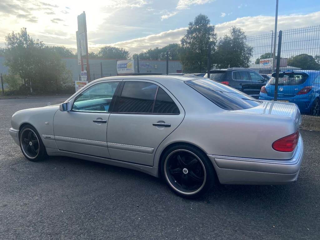 Mercedes-Benz E Class E55 4dr Auto Silver #5