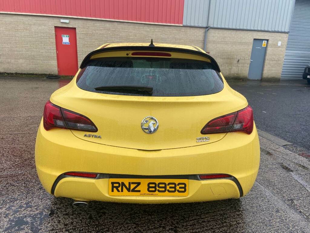 Vauxhall Astra GTC 2.0 Cdti 16V Sri RNZ8933 Yellow #4
