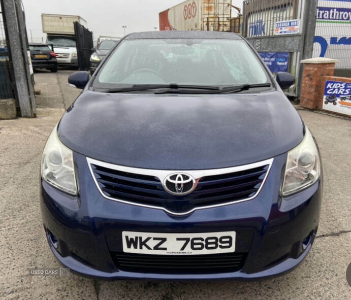 Toyota Avensis 1.8 V-matic Tr WKZ7689 Blue #2
