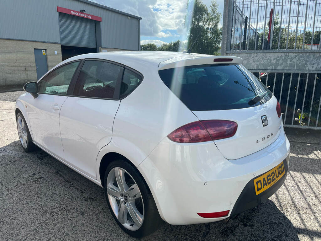 Seat Leon 2.0 Tdi Cr Fr DA62UGD White #4