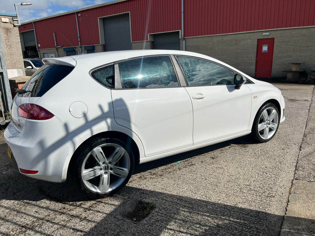 Seat Leon 2.0 Tdi Cr Fr DA62UGD White #5