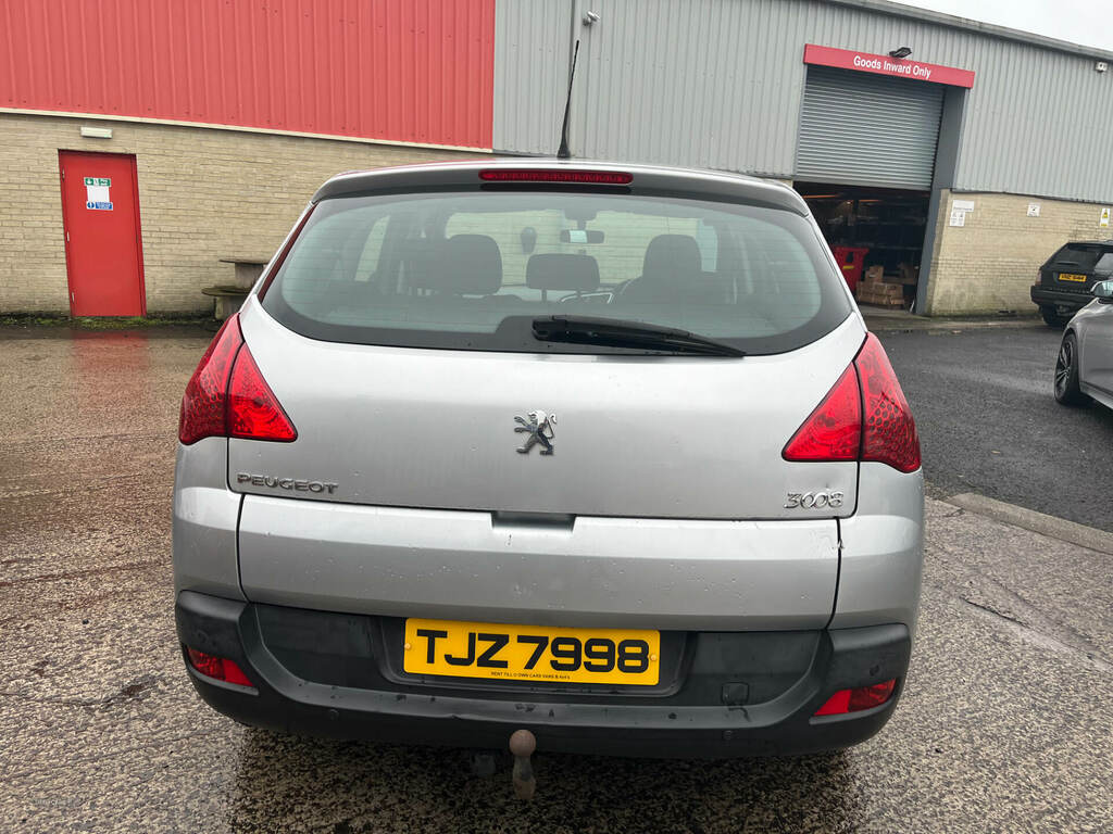 Peugeot 3008 1.6 Hdi 112 Access TJZ7998 Silver #4