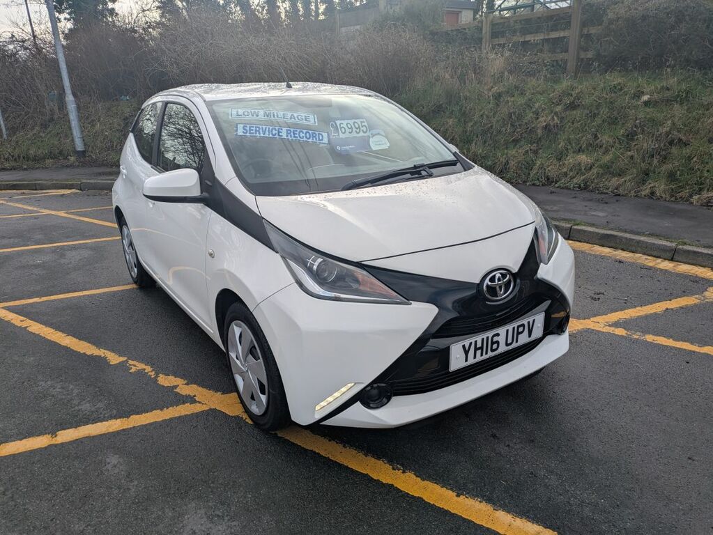 Toyota Aygo Vvt-i X-play White