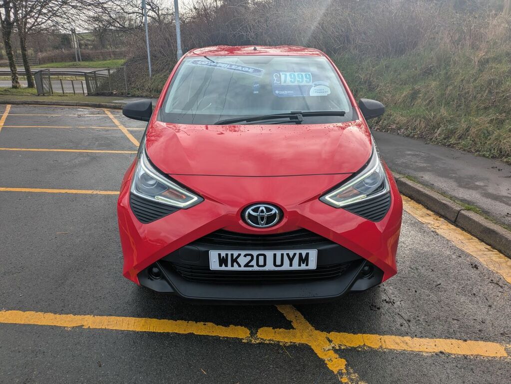 Toyota Aygo Vvt-i WK20UYM Red #2