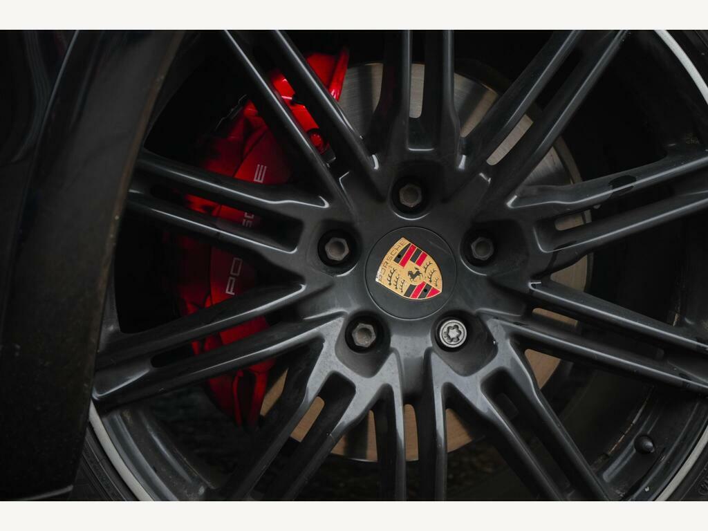 Porsche Cayenne 4.8 Gts Tiptronics 4Wd Euro 5 S S Black #2