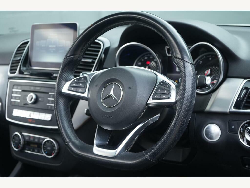 Mercedes-Benz GLE Class 3.0 Gle350d V6 Amg Line Premium G-tronic 4Matic YX18ZHK White #2