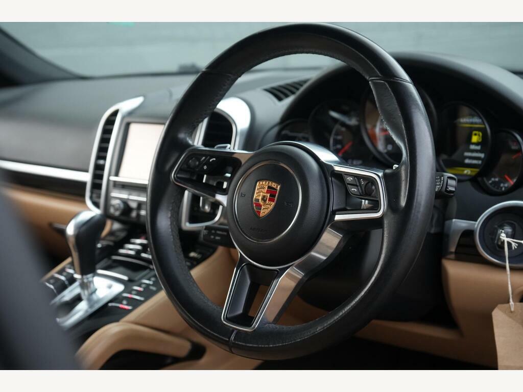 Porsche Cayenne 3.0 Td V6 Tiptronics 4Wd Euro 6 S S CK64UYE Black #3