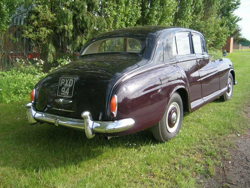 Rolls-Royce Silver Dawn James Young Bodied - 1955 A PXD94 Red #3