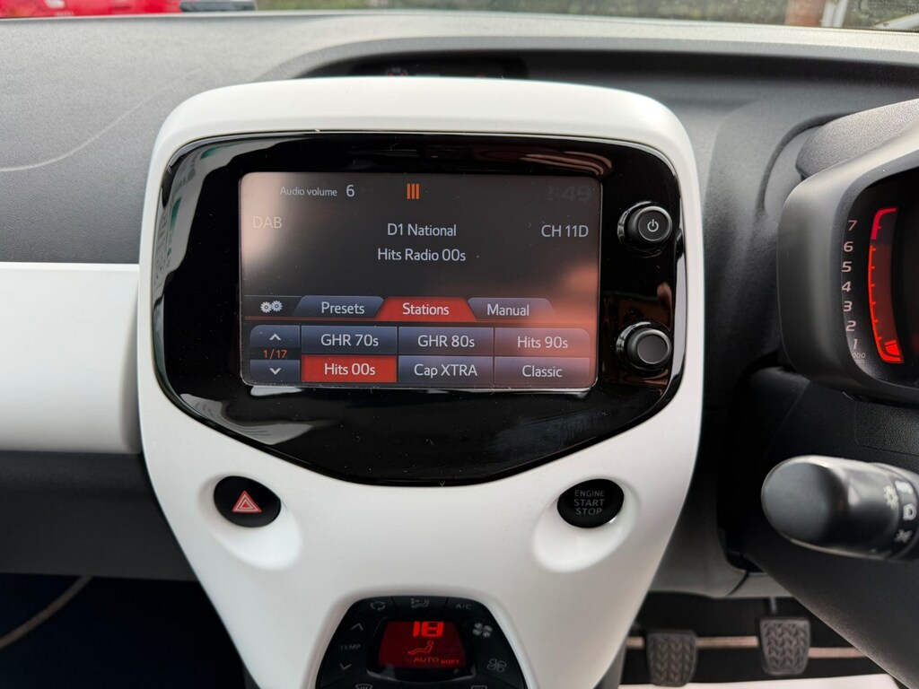 Peugeot 108 1.2 Puretech Roland Garros RX66OCR White #5