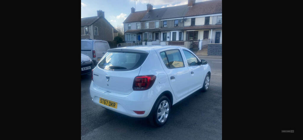 Dacia Sandero 1.0 Sce Ambiance ST67OKR White #2