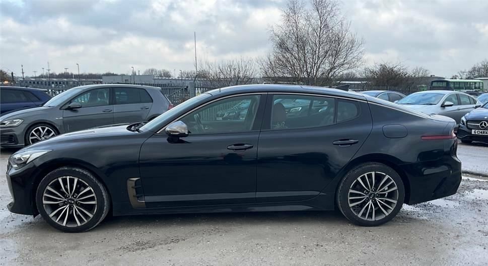 Kia Stinger 2.2L Gt-line S LF69YBX Black #3