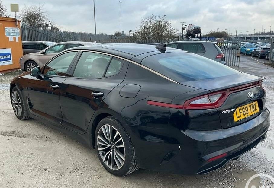 Kia Stinger 2.2L Gt-line S LF69YBX Black #4