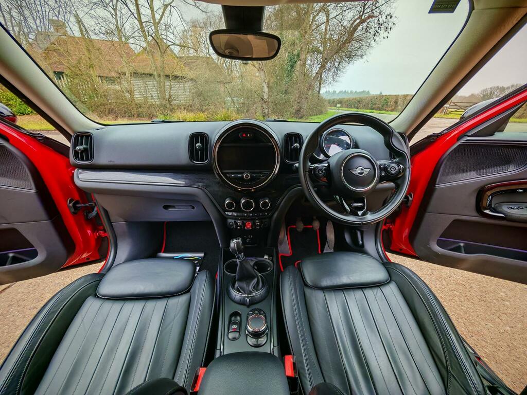 Mini Countryman 1.5 Cooper Suv YC67KJX Red #2