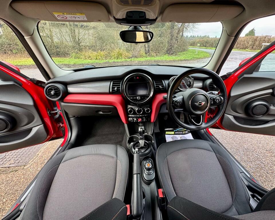 Mini Hatch 1.5 Cooper Hatchback KR65HTU Red #2