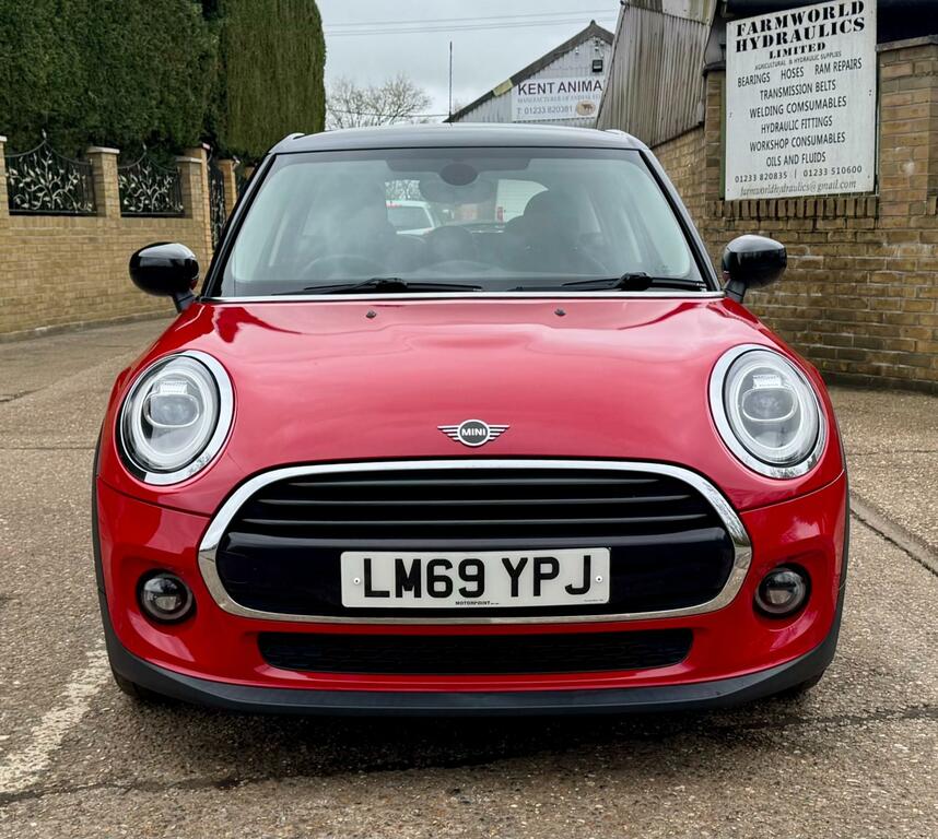 Mini Hatch 1.5 Cooper Classic Hatchback LM69YPJ Red #3