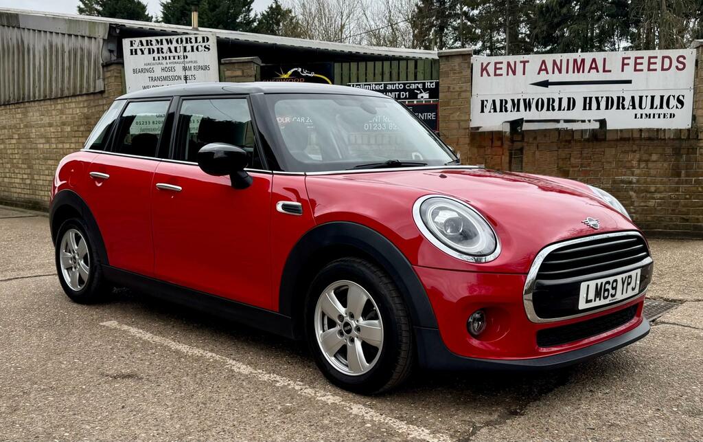 Mini Hatch 1.5 Cooper Classic Hatchback LM69YPJ Red #5