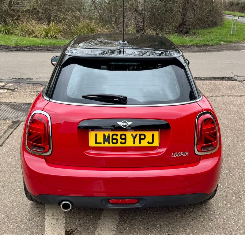 Mini Hatch 1.5 Cooper Classic Hatchback LM69YPJ Red #6