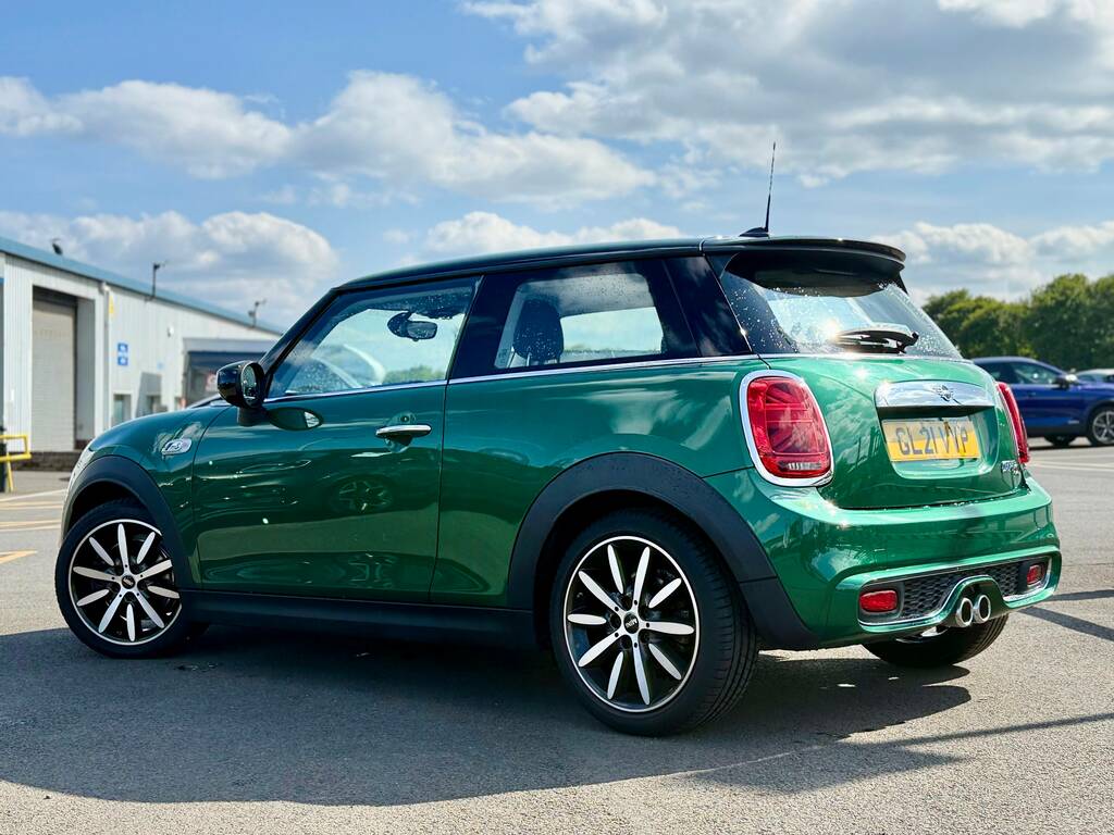 Mini Hatch 2.0 Cooper S Exclusive Hatchback Steptr Green #4