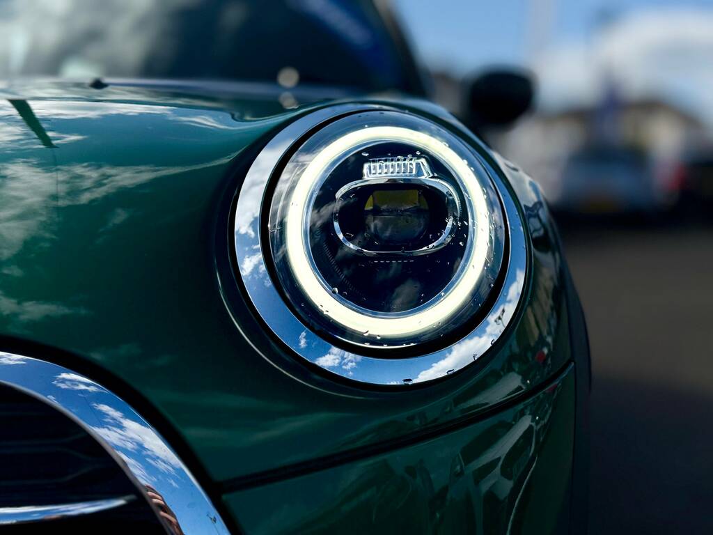 Mini Hatch 2.0 Cooper S Exclusive Hatchback Steptr Green #3