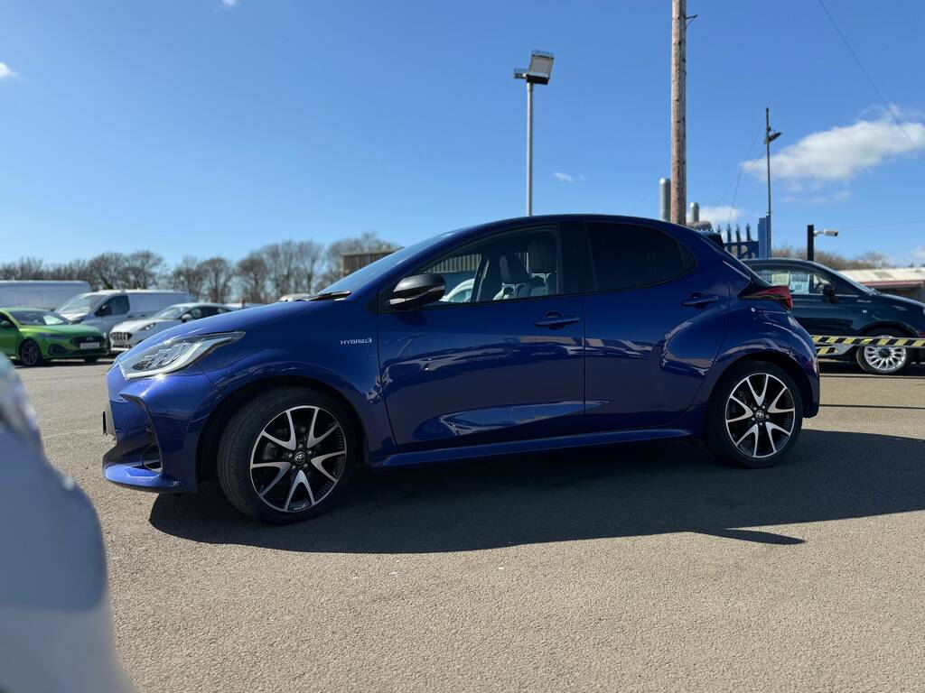 Toyota Yaris 1.5 Vvt-h Dynamic Hatchback Hybrid E-cv WJ70FHX Blue #3