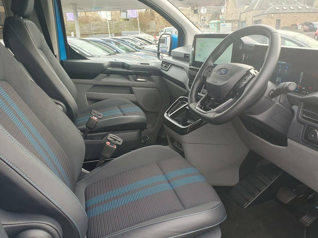 Ford Transit Custom 320 2.0 Ecoblue 170Ps L1 Double Cab Sport CE25DAD Blue #4