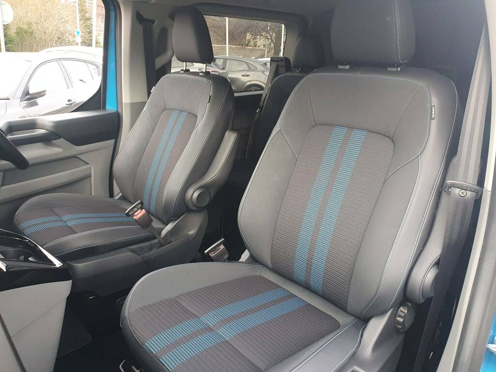 Ford Transit Custom 320 2.0 Ecoblue 170Ps L1 Double Cab Sport CE25DAD Blue #5