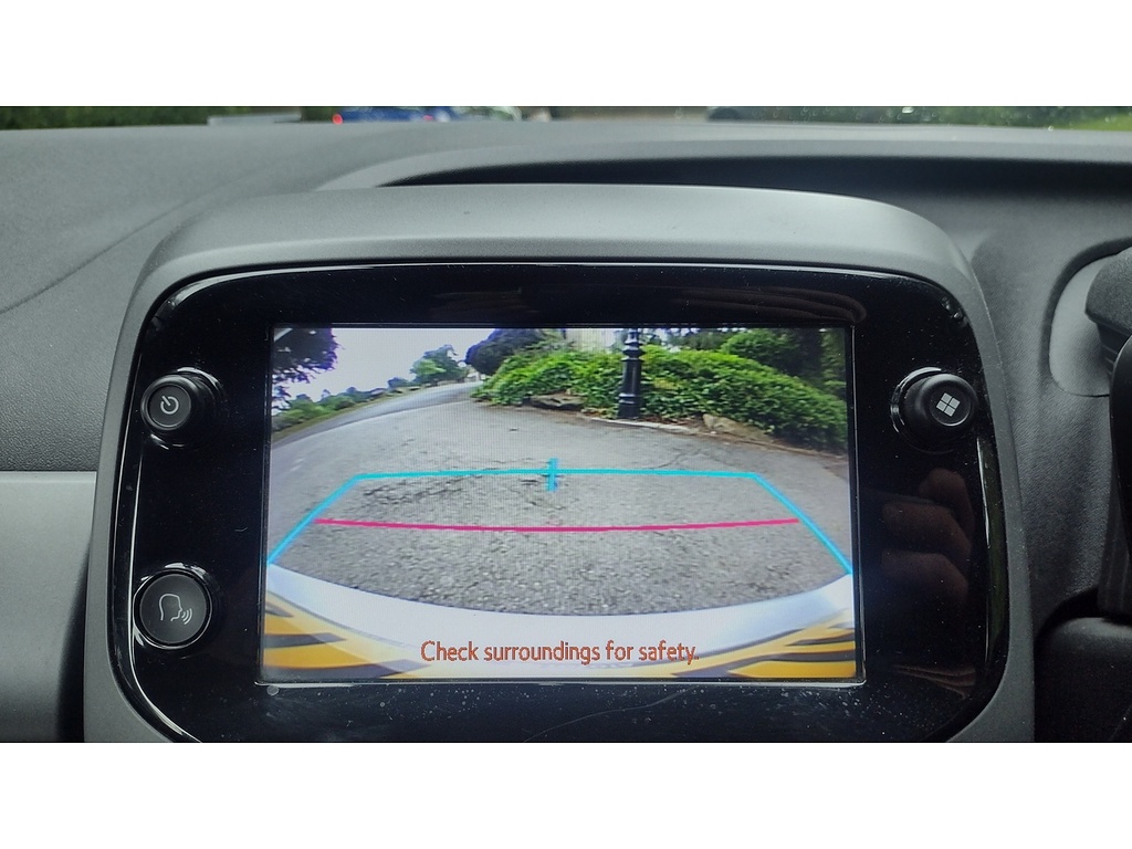 Toyota Aygo Vvt-i X-play FG71HDK Black #3