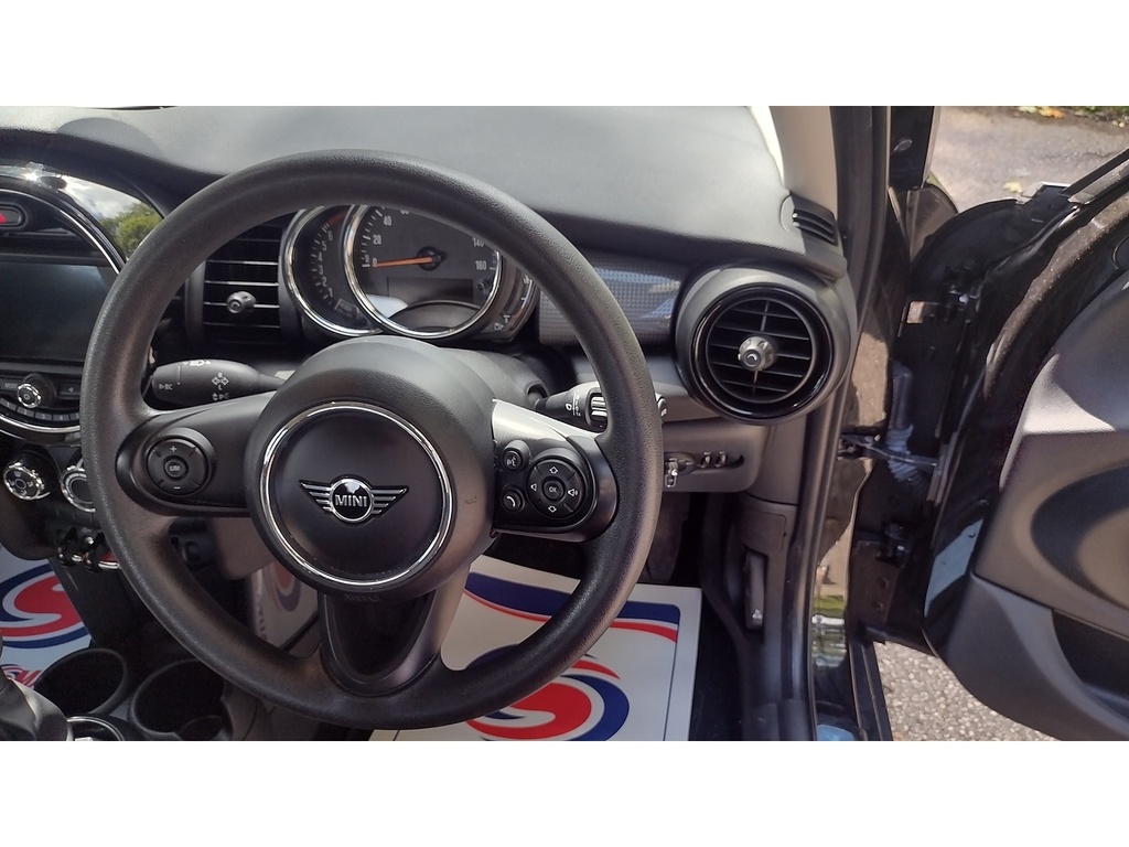 Mini Hatch Cooper Classic BA19YHP Black #5