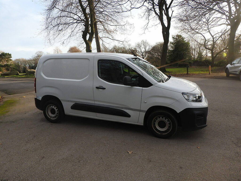 Fiat Doblo 1.5 Bluehdi 650Kg Panel Van Swb White