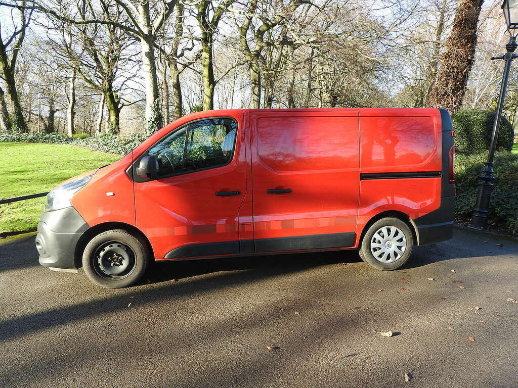 Renault Trafic 2.0 Dci Energy 28 Business Panel Van M RO71GBV Red #4