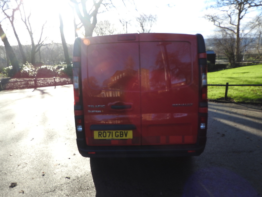 Renault Trafic 2.0 Dci Energy 28 Business Panel Van M RO71GBV Red #6