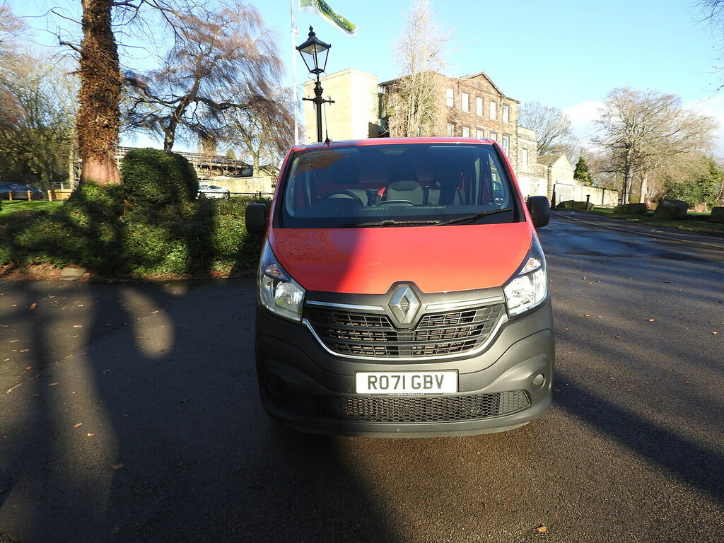 Renault Trafic 2.0 Dci Energy 28 Business Panel Van M RO71GBV Red #2