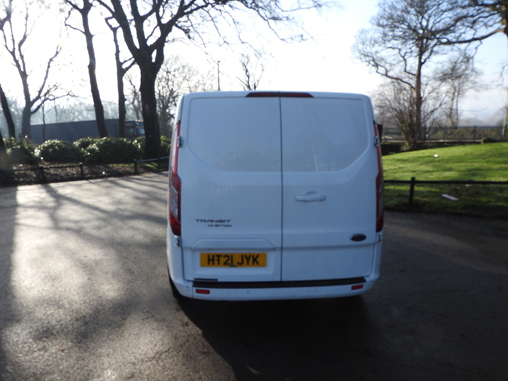 Ford Transit Custom 300 2.0 300 Ecoblue Limited Panel Van M HT21JYK White #6