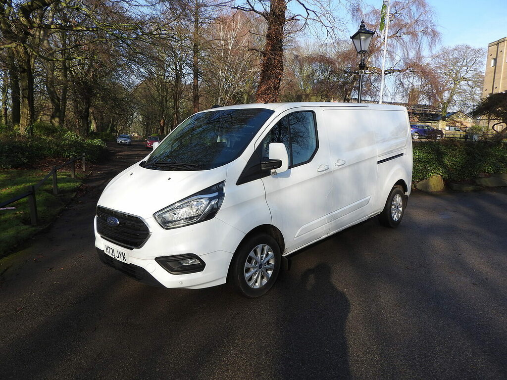 Ford Transit Custom 300 2.0 300 Ecoblue Limited Panel Van M HT21JYK White #3