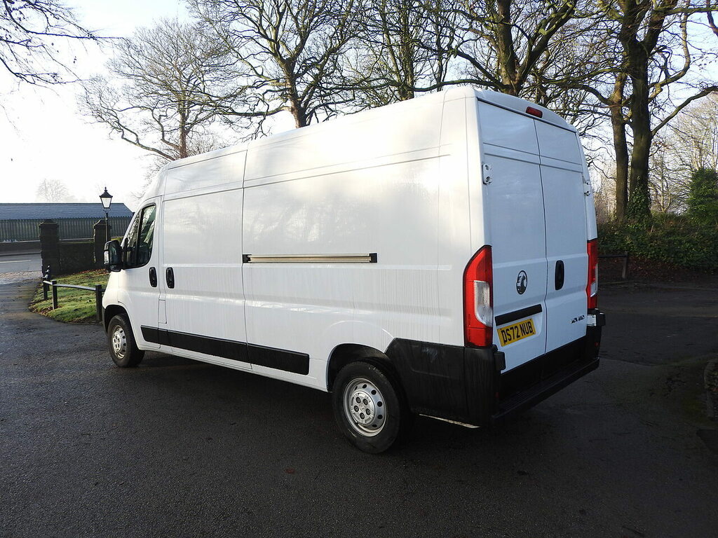Vauxhall Movano Cdti 3500 2.2 Cdti 3500 Biturbo Dynamic Panel Van DS72NUB White #4