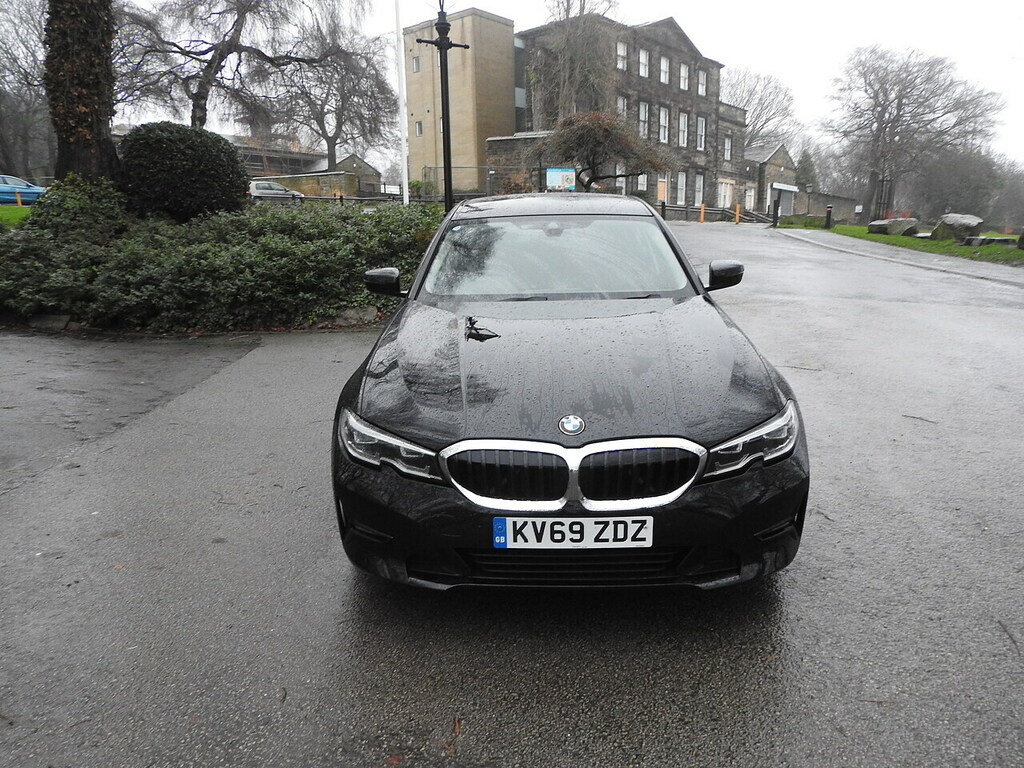 BMW 3 Series 320D Se KV69ZDZ Black #2