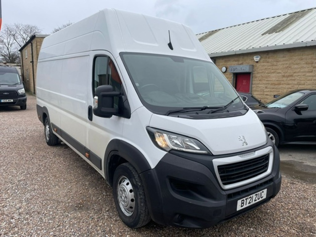 Peugeot Boxer Bluehdi 435 2.2 Bluehdi 435 Professional Panel Van BT21ZUC White #2
