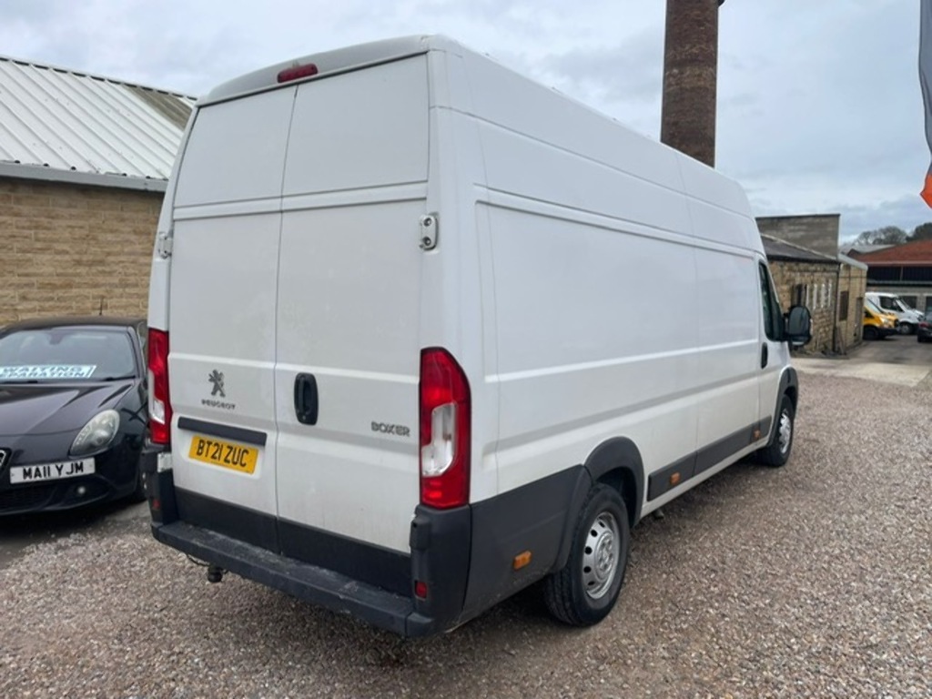 Peugeot Boxer Bluehdi 435 2.2 Bluehdi 435 Professional Panel Van BT21ZUC White #4